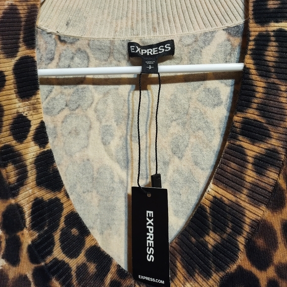 Express sweater - Picture 2 of 5